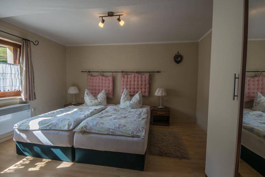 Ferienhaus Rosalie Altendorf  Екстериор снимка