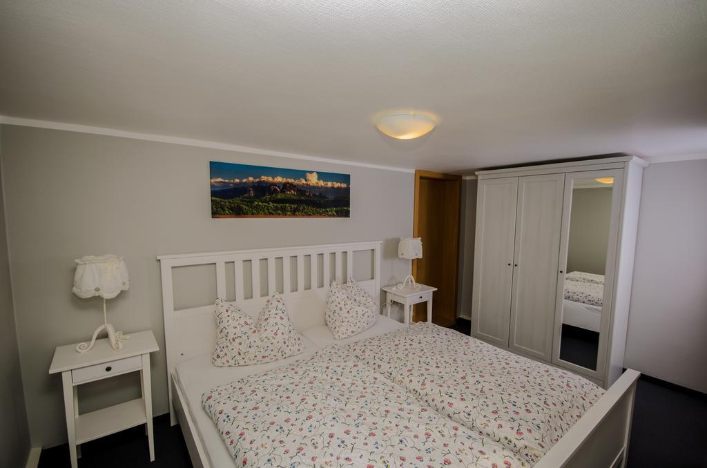 Ferienhaus Rosalie Altendorf  Екстериор снимка